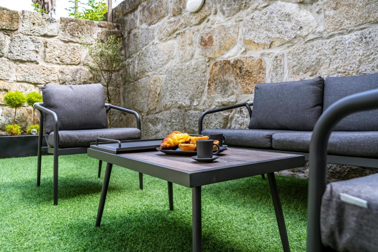 Private Garden In Porto City Center Apartment Exterior photo
