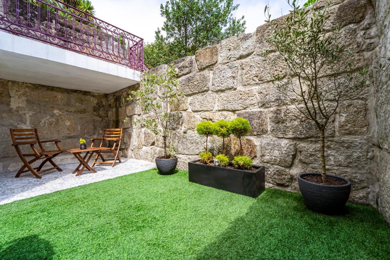 Private Garden In Porto City Center Apartment Exterior photo